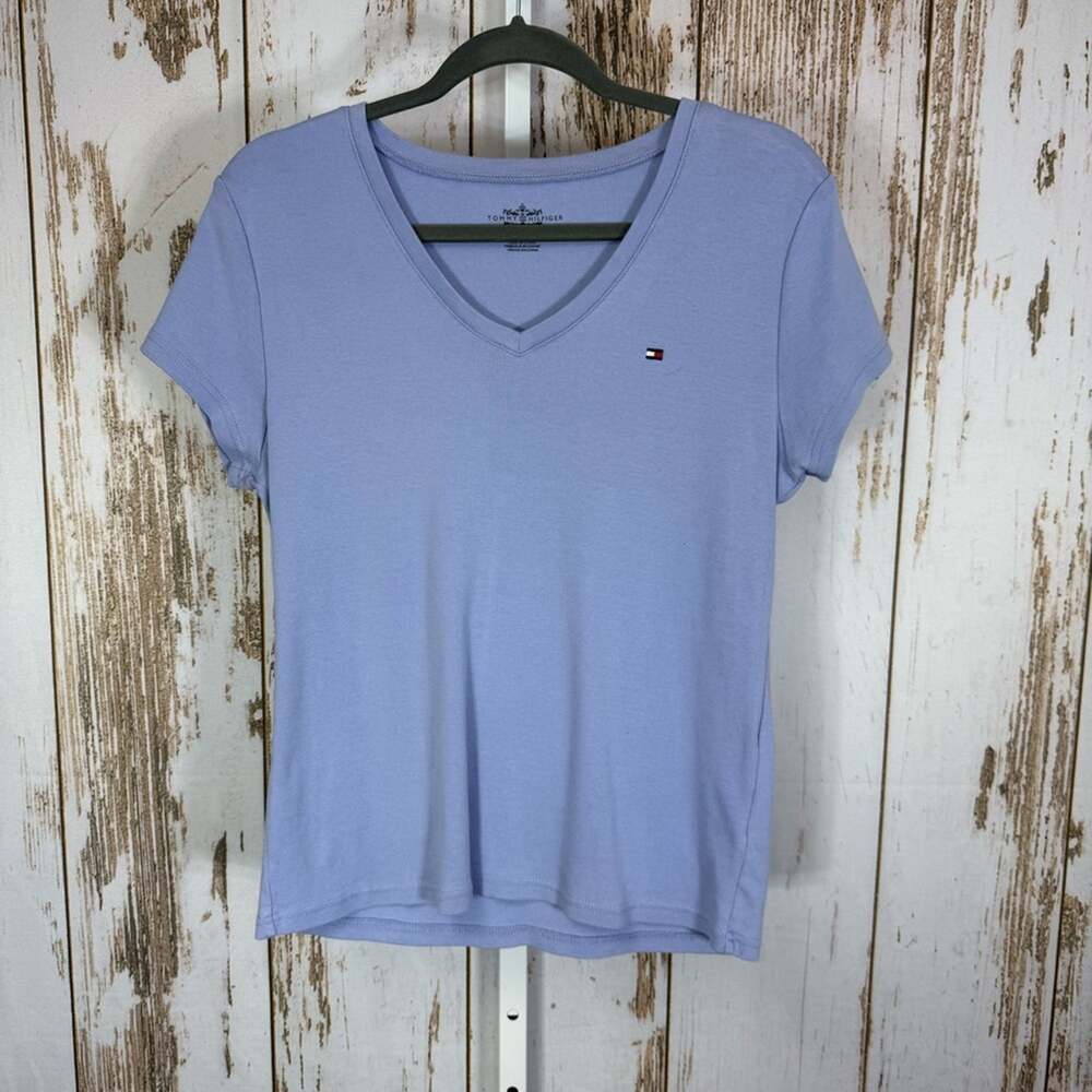 Tommy Hilfiger Women's Soft Blue V-Neck Tee. Size XL. Good used condition!